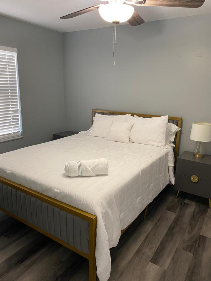 2 Bedrooms Vacation Home Tampa Eksteriør billede